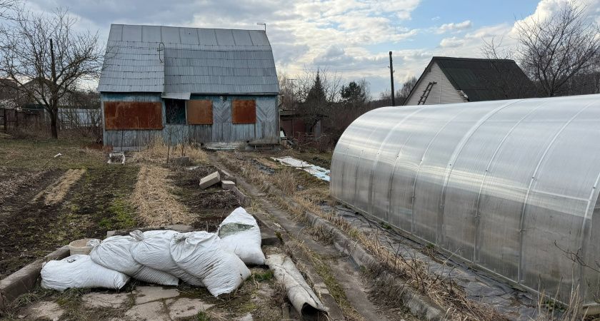 Новый налог для дачников: нужно будет заплатить не только за баню, но даже за теплицу и туалет - начались массовые проверки участков