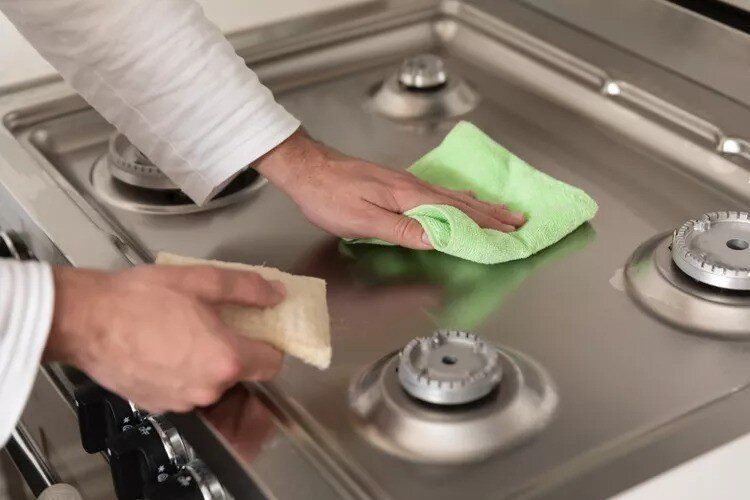 Как эффективно избавиться от разводов жесткой воды на нержавеющей стали
