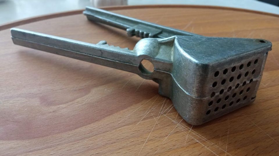 Неожиданные возможности пресса для чеснока