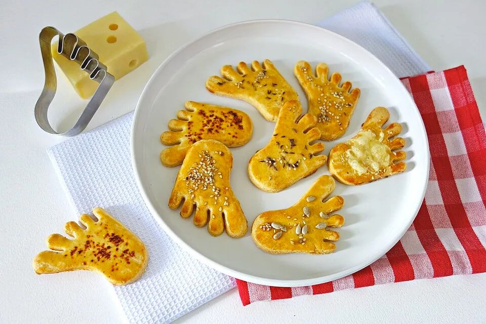 Сладкие угощения на Хэллоуин: готовим «пахнущие ноги», которые удивят всех