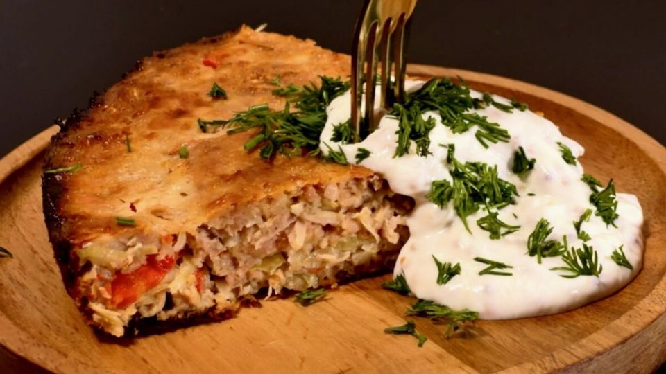 Нежная запеканка из фарша и капусты: сытное блюдо для всей семьи