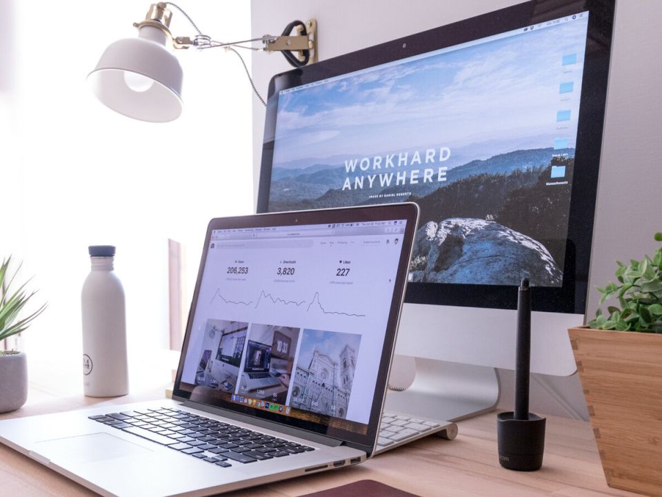 Чем нельзя очищать экран: советы по безопасной заботе о ваших устройствах