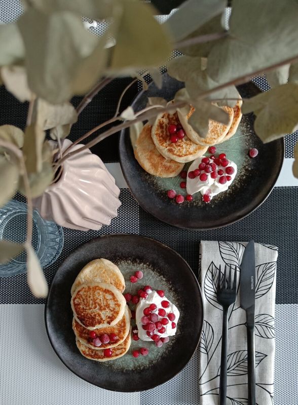 Необычные сырники: новое дыхание традиционного блюда с рикоттой и грушей