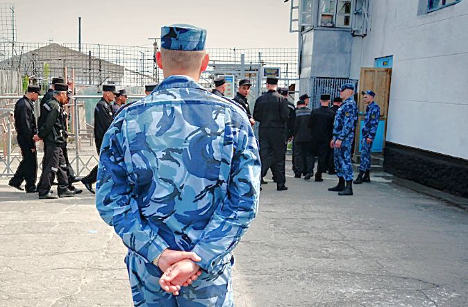 Как пожилые заключенные получают и используют свои пенсии в России