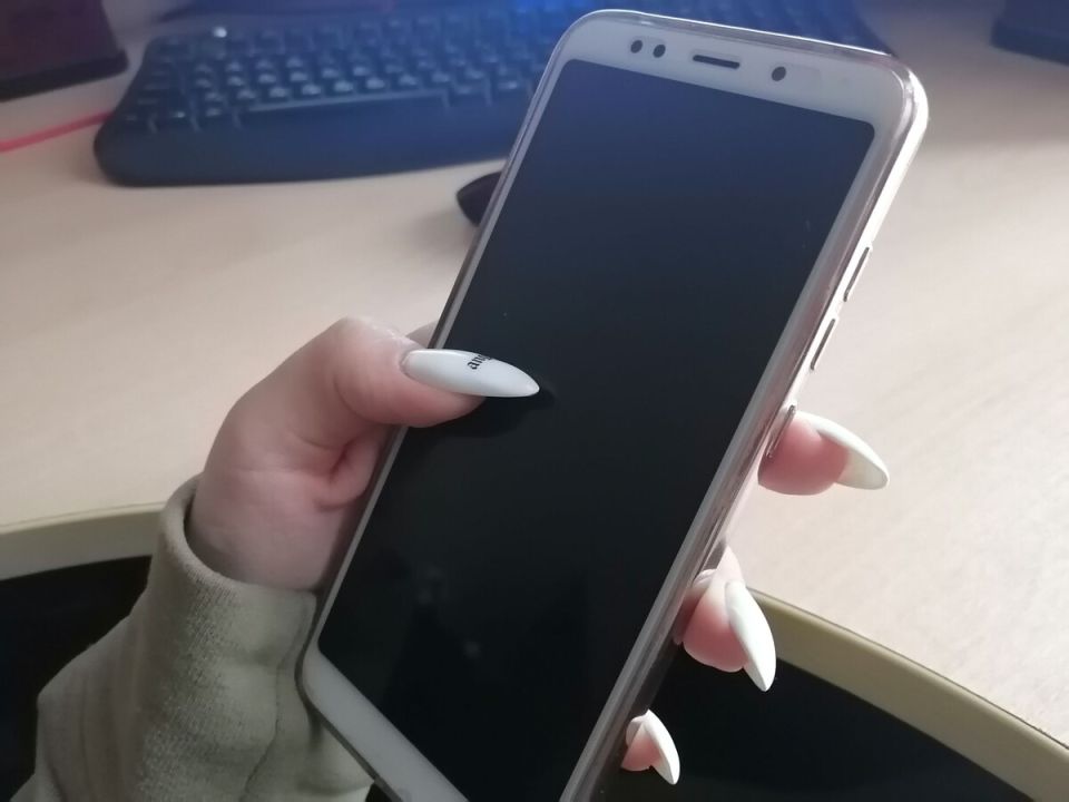 Россия рассматривает запрет на входящие звонки с зарубежных номеров для защиты от мошенников