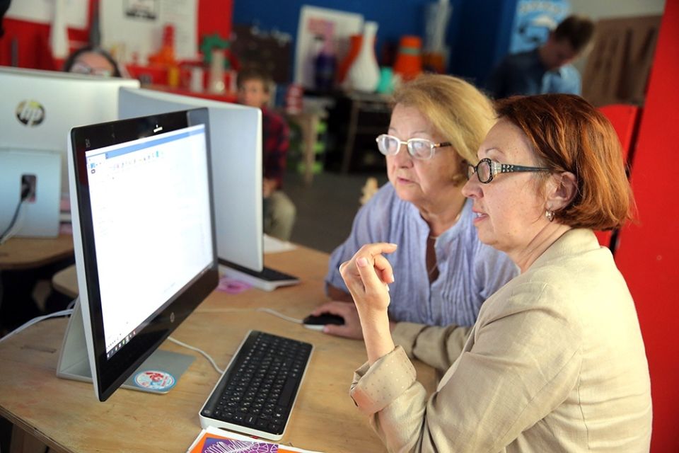 Старшее поколение на рынке труда: от предвзятости к равным возможностям