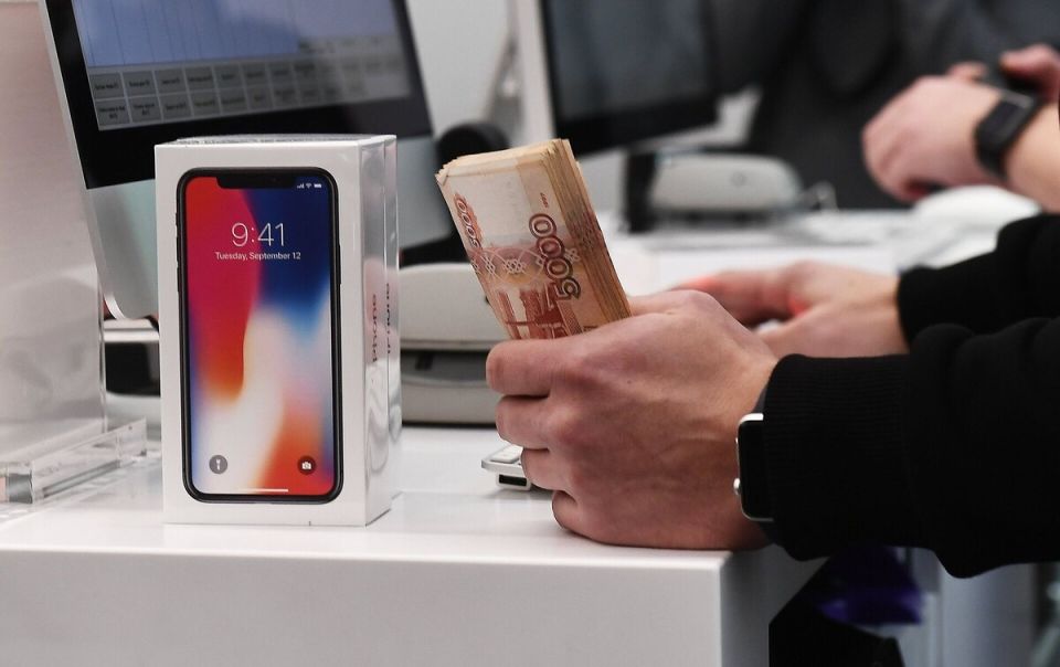 Проблема с бракованным телефоном: Как неудача в суде подвела покупателя