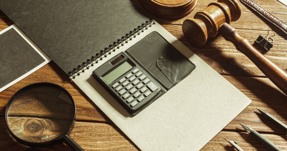 Когда управляющая компания может применять муниципальный тариф? Разбираем актуальные случаи