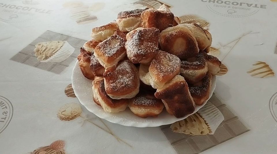 Традиционные казахские баурсаки на кефире