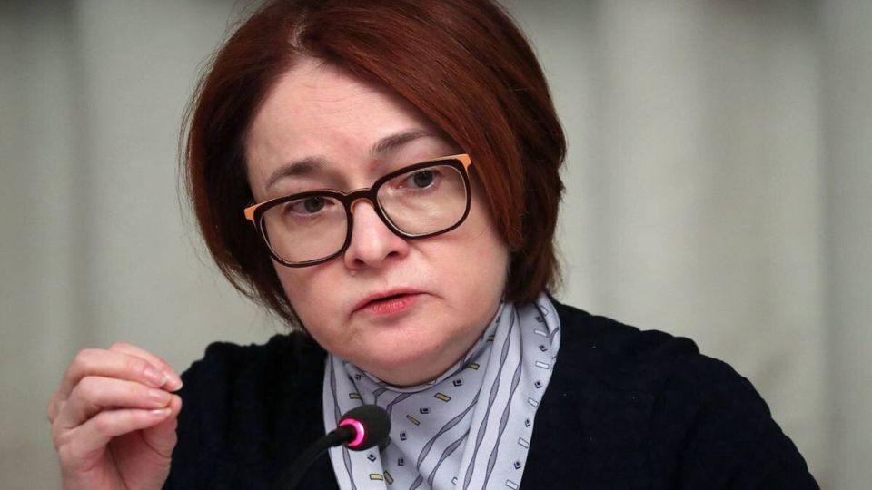 Упали ставки: почему банки изменили условия по вкладам и накопительным счетам?