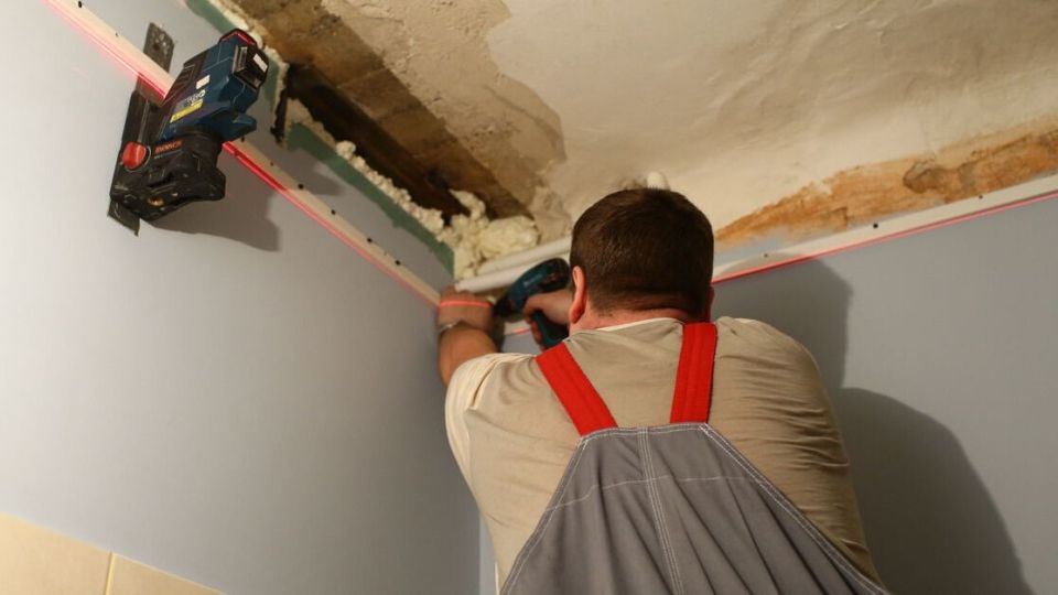 Как вернуть деньги за некачественный ремонт и потребовать переделку по закону