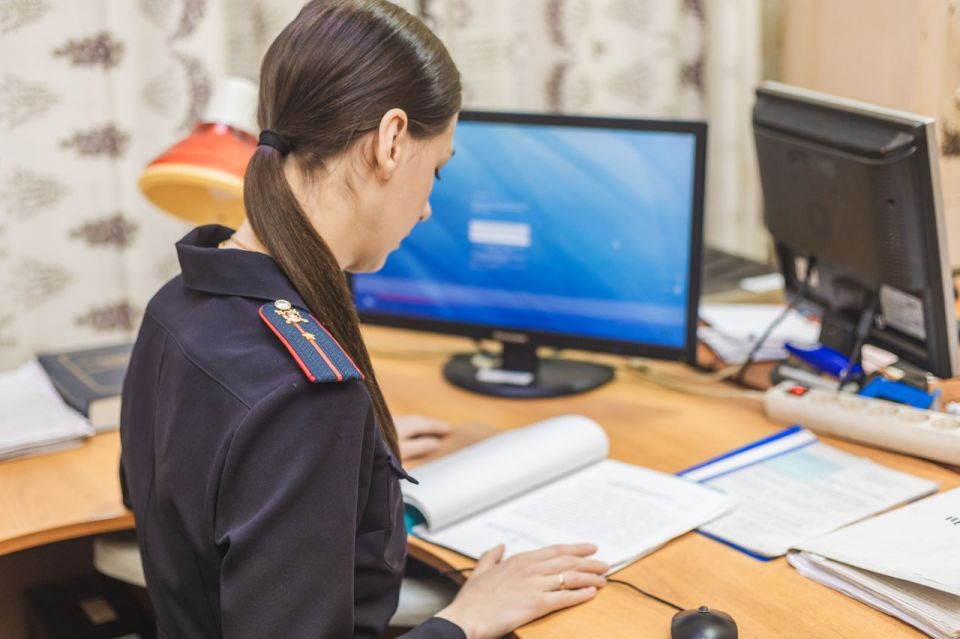 В г. Нерехта следователи полиции направили в суд уголовное дел о краже денег с банковского счета