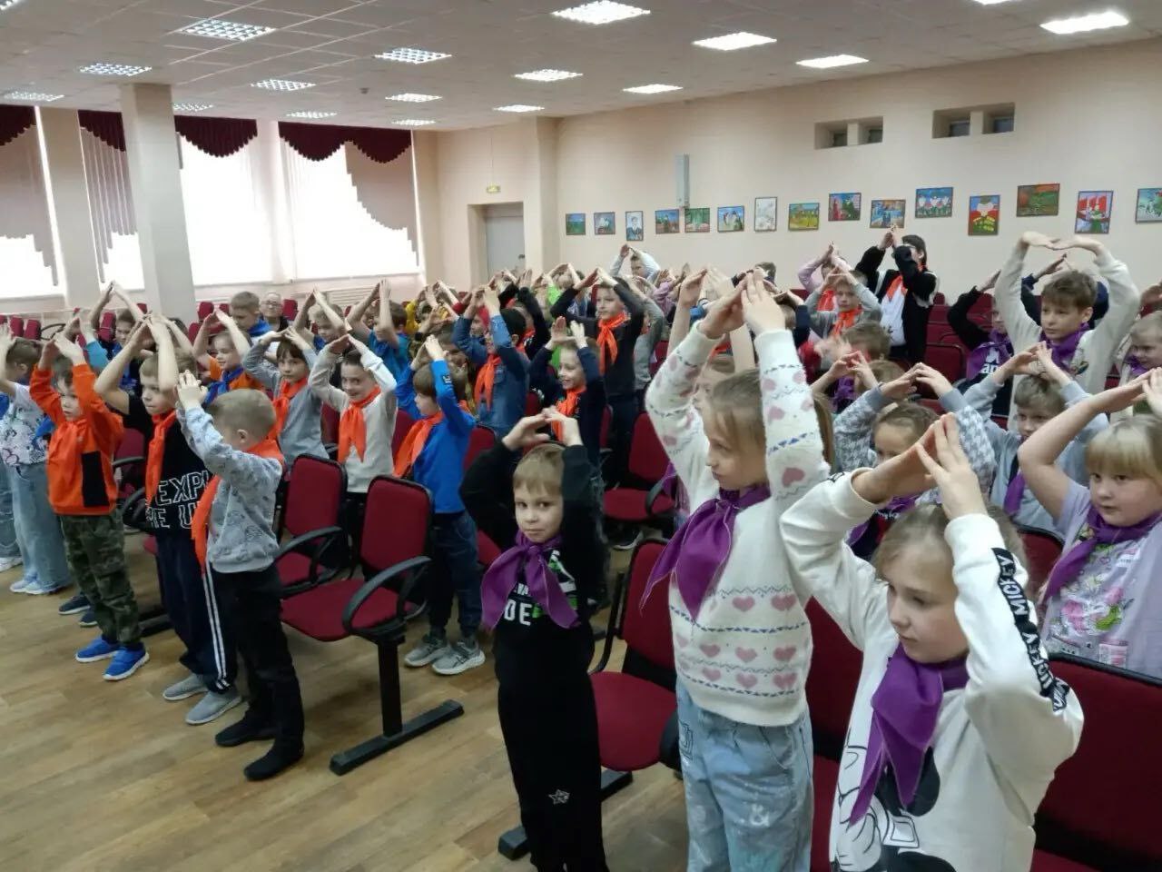 Алексей Смирнов: У школьников с сегодняшнего дня начались осенние каникулы