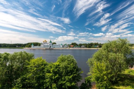Жительницы Калуги ради мигранта из Украины пыталась подкупить сотрудника ФСБ в Костроме