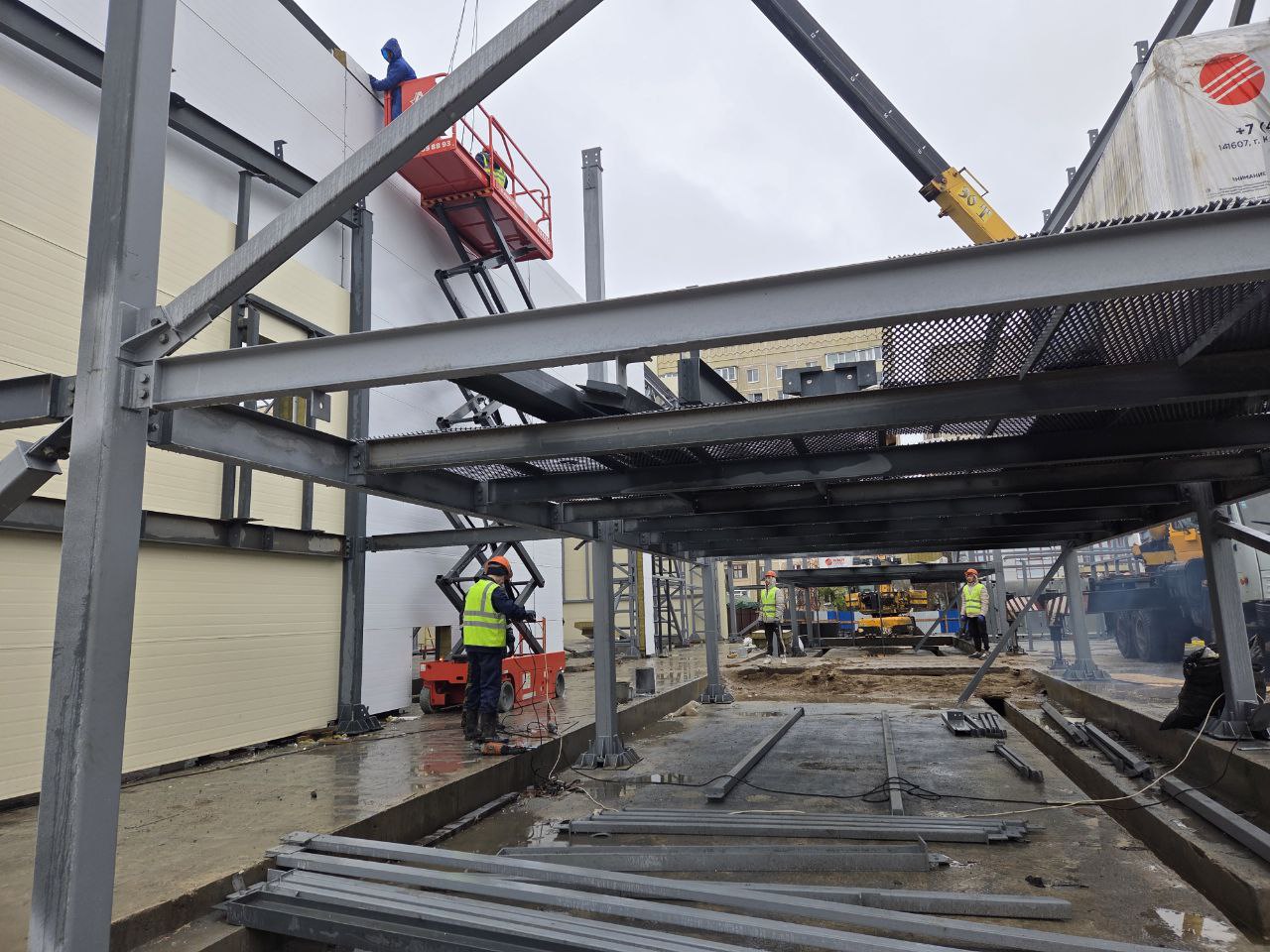 Алексей Смирнов: Еще один объект, который проверил губернатор Сергей Ситников, это модульный бассейн в Давыдовском микрорайоне Алексей Смирнов: Еще один объект, который проверил губернатор Сергей Ситников, это модульный бассейн в Давыдовском микрорайоне