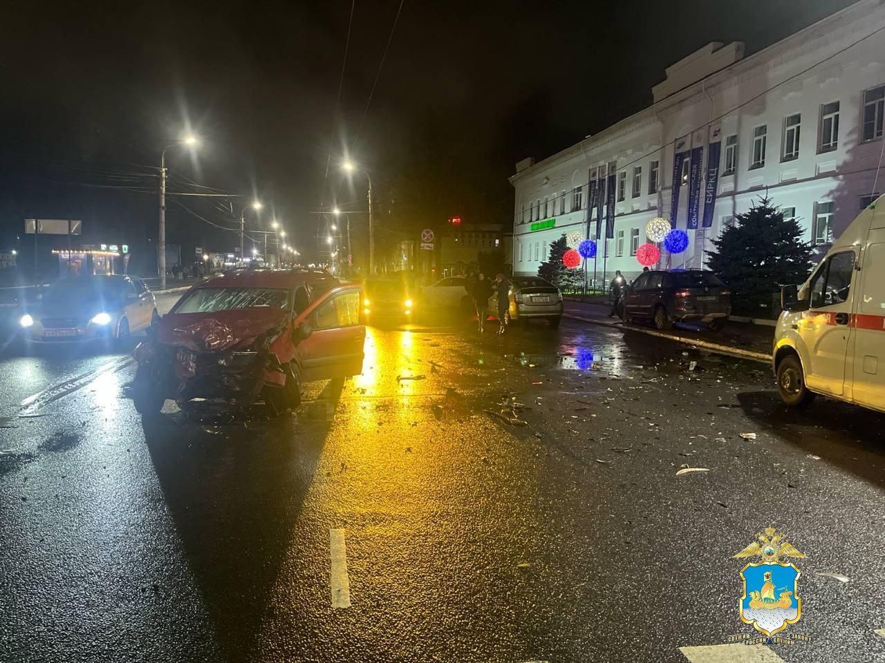 Госавтоинспекция УМВД России по г. Костроме проводит проверку по факту ДТП с участием несовершеннолетних Госавтоинспекция УМВД России по г. Костроме проводит проверку по факту ДТП с участием несовершеннолетних