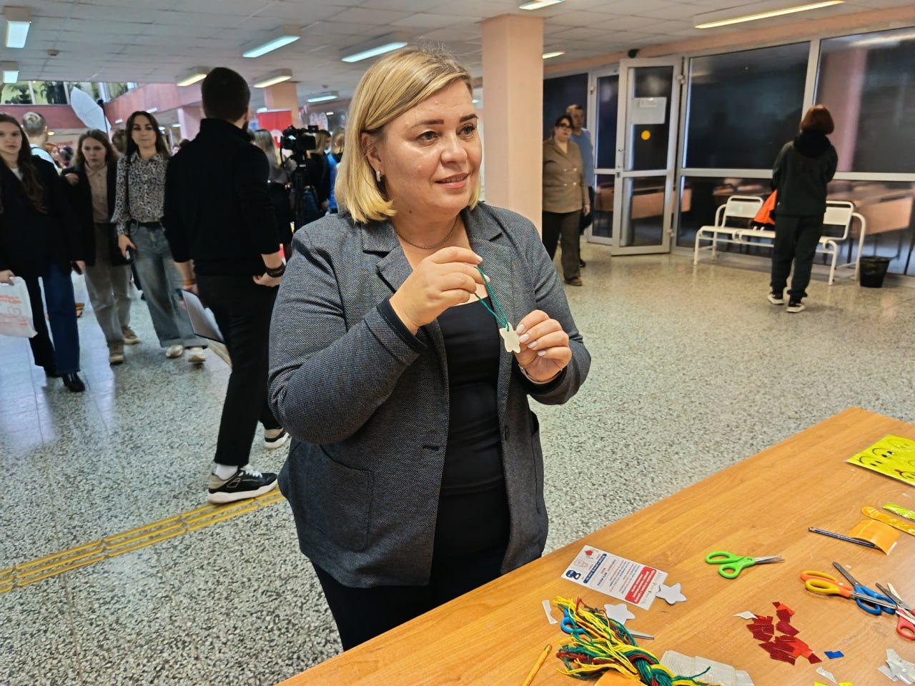 Студенты и педагоги образовательных организаций высшего образования и профессиональных образовательных организаций региона – участники просветительского интенсива «Интеллекты на службе Добра» и «Быть человеком»... Студенты и педагоги образовательных организаций высшего образования и профессиональных образовательных организаций региона – участники просветительского интенсива «Интеллекты на службе Добра» и «Быть человеком»...