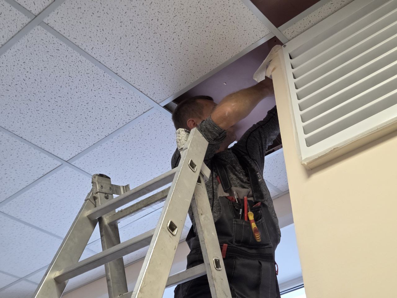 Алексей Смирнов: Еще одна школа, которая встретит детей в обновленном виде – гимназия № 28 на улице Советской Алексей Смирнов: Еще одна школа, которая встретит детей в обновленном виде – гимназия № 28 на улице Советской