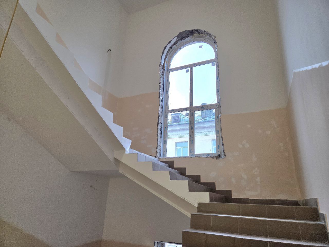 Алексей Смирнов: Еще одна школа, которая встретит детей в обновленном виде – гимназия № 28 на улице Советской Алексей Смирнов: Еще одна школа, которая встретит детей в обновленном виде – гимназия № 28 на улице Советской