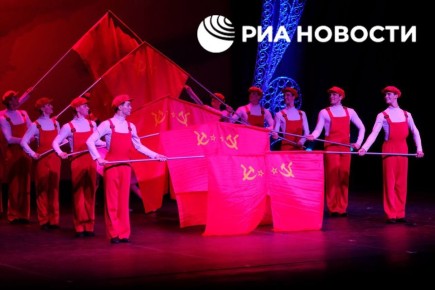 Русский национальный балет "Кострома" представил спектакль об истории России в Пекине