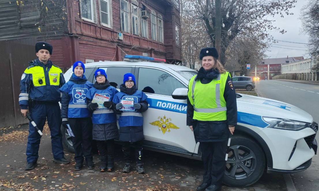 Еженедельные новости ЮИД. 18–24 октября Прошедшая неделя выдалась яркой и насыщенной для юных инспекторов движения! Каникулы — время отдыха, но безопасность всегда на первом месте Еженедельные новости ЮИД. 18–24 октября Прошедшая неделя выдалась яркой и насыщенной для юных инспекторов движения! Каникулы — время отдыха, но безопасность всегда на первом месте