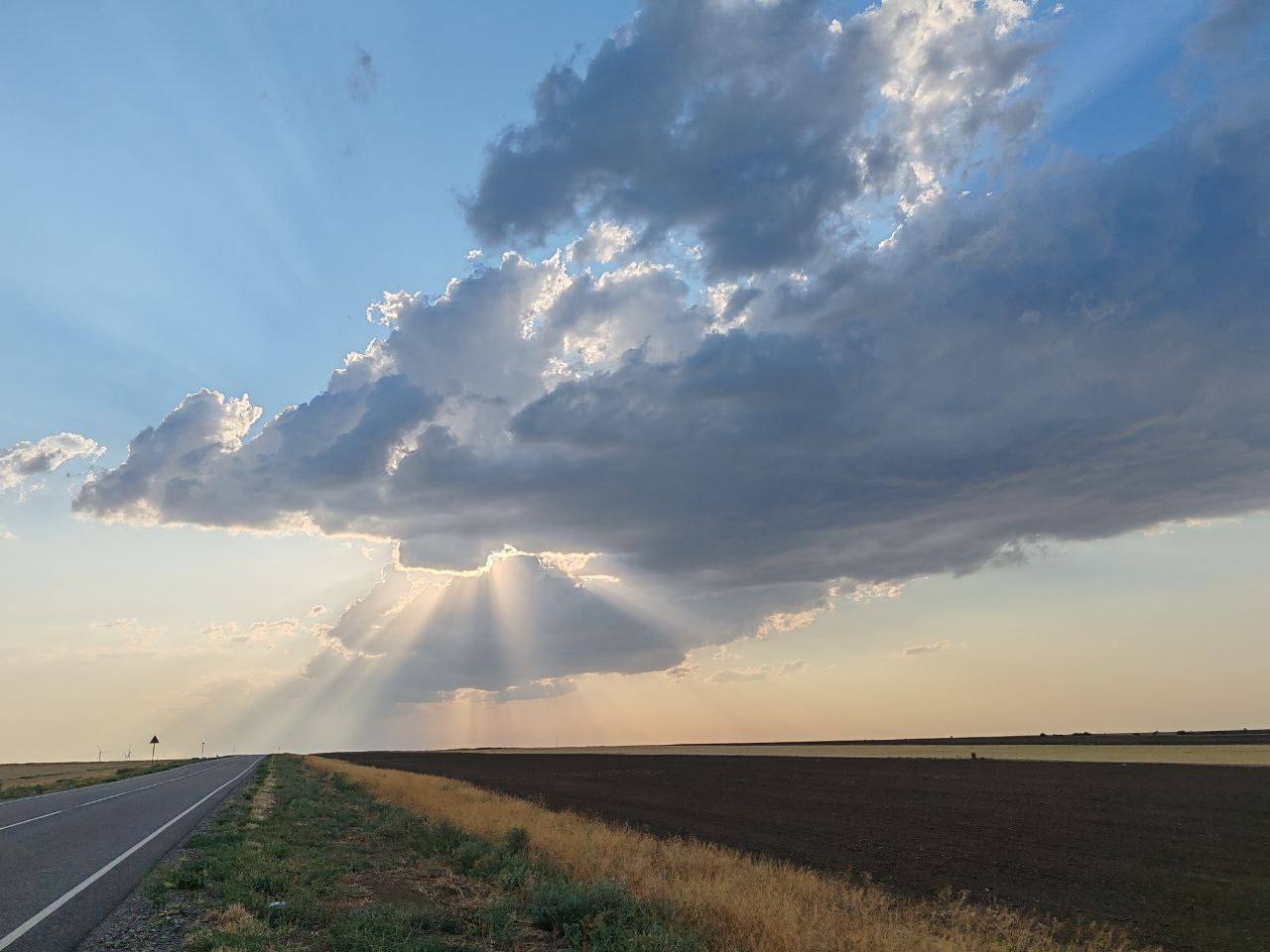 Игорь Кастюкевич: Родная Херсонщина!. В каждом регионе нашей большой и невероятно красивой страны, она ощущается по – разному Игорь Кастюкевич: Родная Херсонщина!. В каждом регионе нашей большой и невероятно красивой страны, она ощущается по – разному
