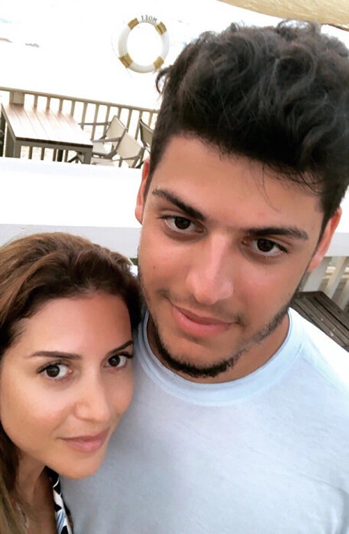 Внезапно бабушка. Старший сын Михаил и его жена Ева подарили Жасмин внука Внезапно бабушка. Старший сын Михаил и его жена Ева подарили Жасмин внука