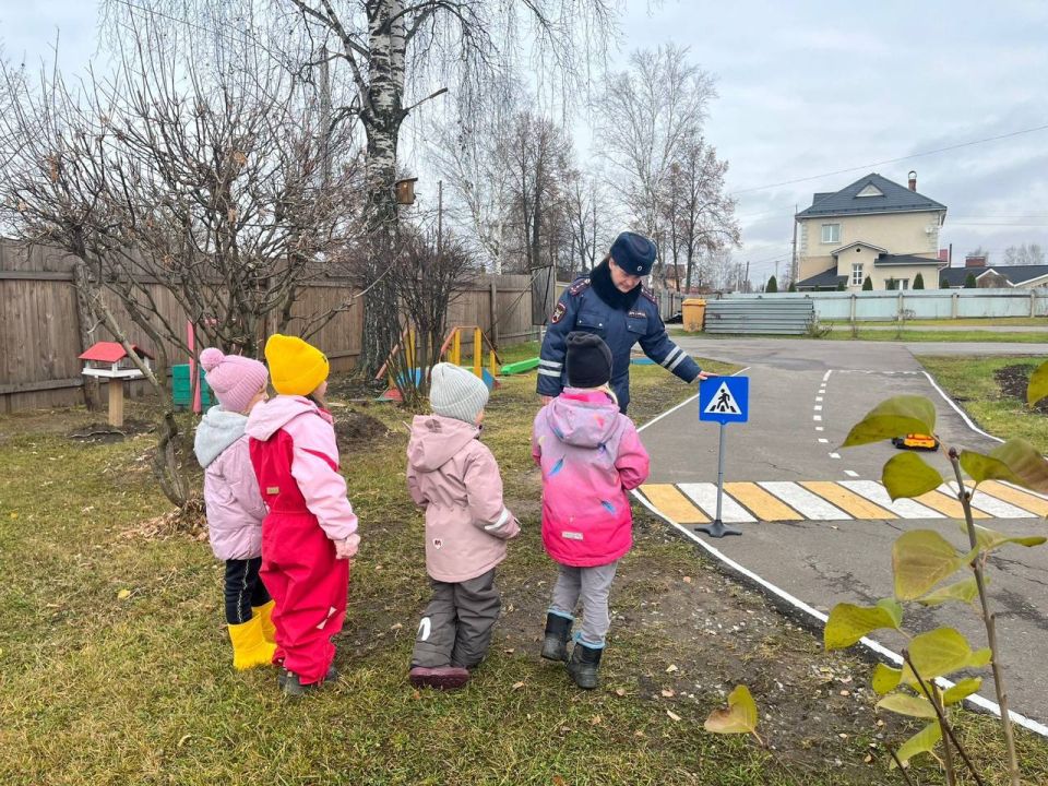Автополицейские региона напомнили о дорожной безопасности при переходе проезжей части