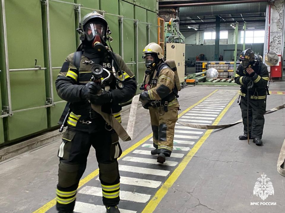 Будь с МЧС России – Будь в безопасности Будь с МЧС России – Будь в безопасности