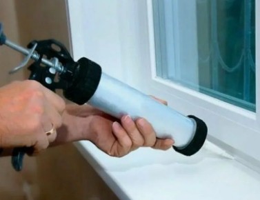 Как быстро избавиться от сквозняков зимой: эффективные решения для каждого дома