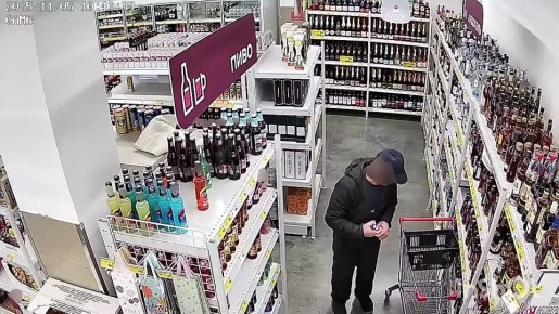 Полицейские из п. Островское привлекли к ответственности подозреваемого в краже из магазина