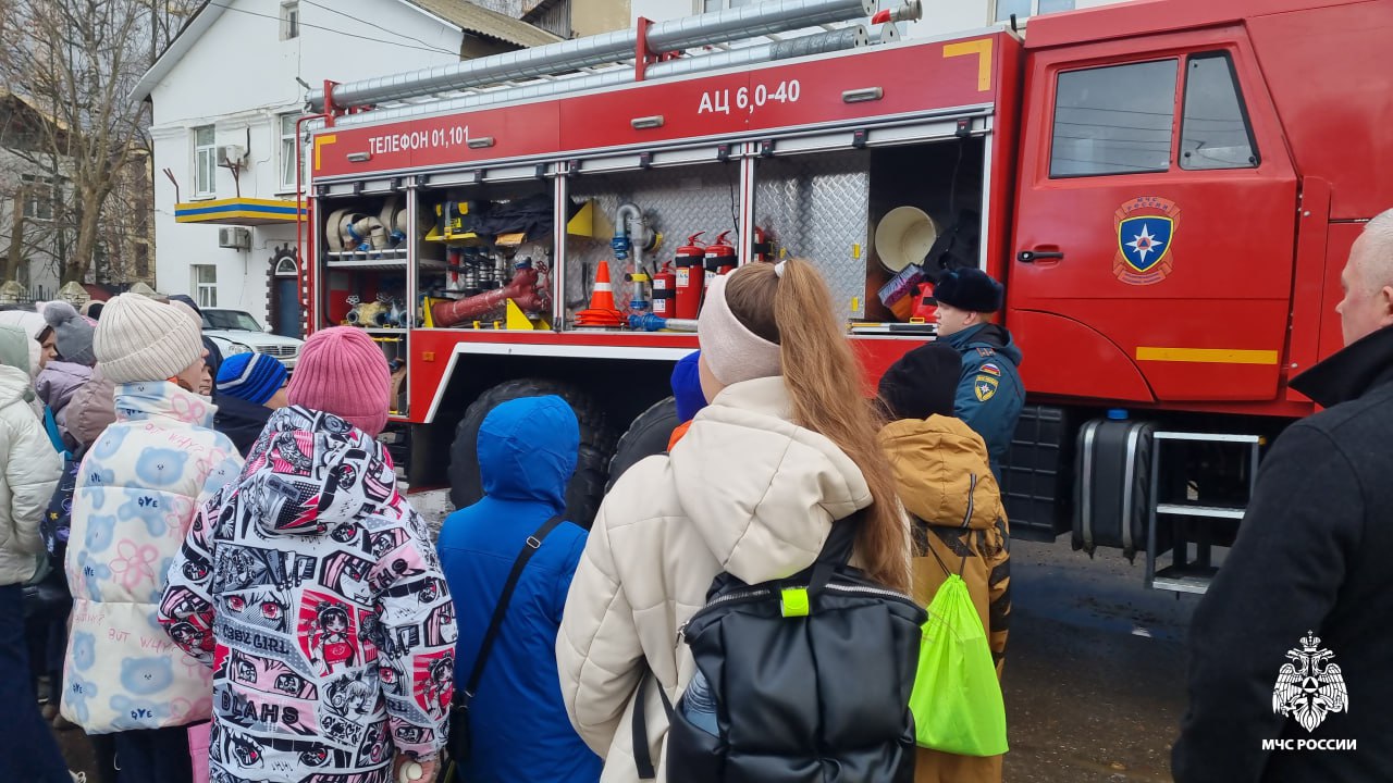 Большое пополнение в кадетских рядах пожарно-спасательного профиля Большое пополнение в кадетских рядах пожарно-спасательного профиля