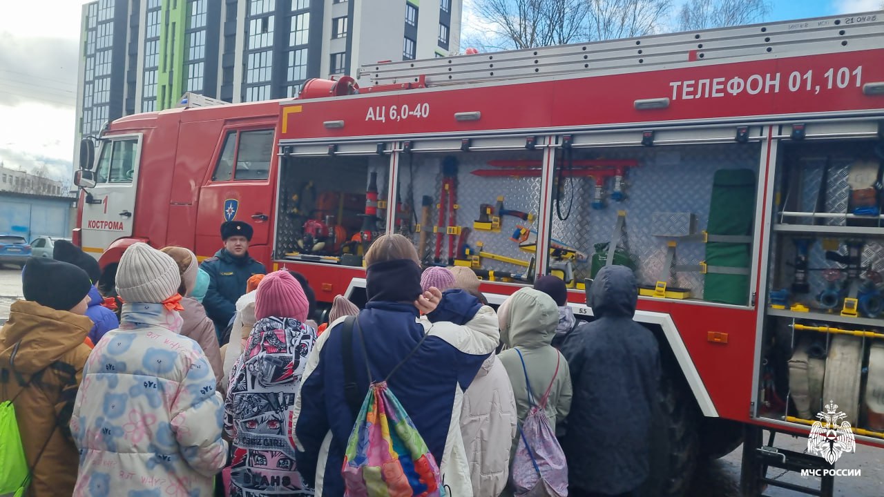 Большое пополнение в кадетских рядах пожарно-спасательного профиля Большое пополнение в кадетских рядах пожарно-спасательного профиля