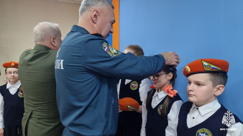 Большое пополнение в кадетских рядах пожарно-спасательного профиля