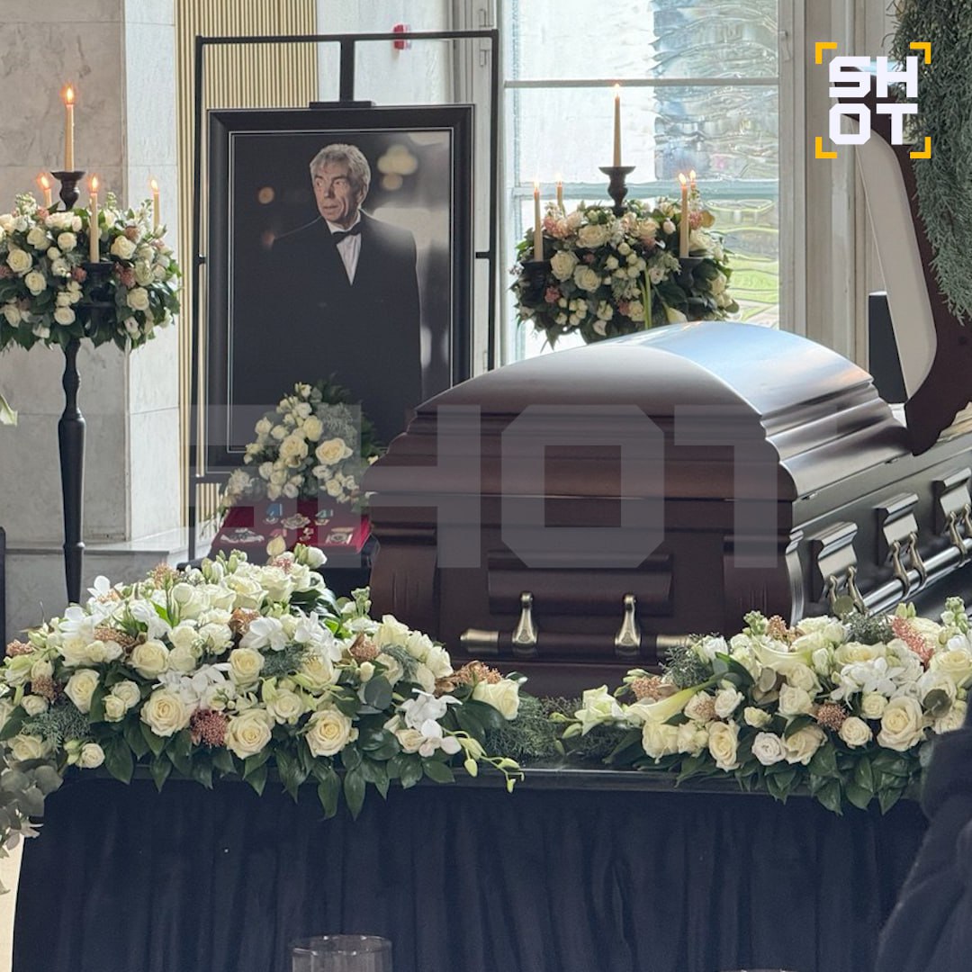 Юрия Николаева похоронят рядом с композитором Вячеславом Добрыниным и режиссёром Геральдом Бежановым на Троекуровском кладбище в Москве Юрия Николаева похоронят рядом с композитором Вячеславом Добрыниным и режиссёром Геральдом Бежановым на Троекуровском кладбище в Москве