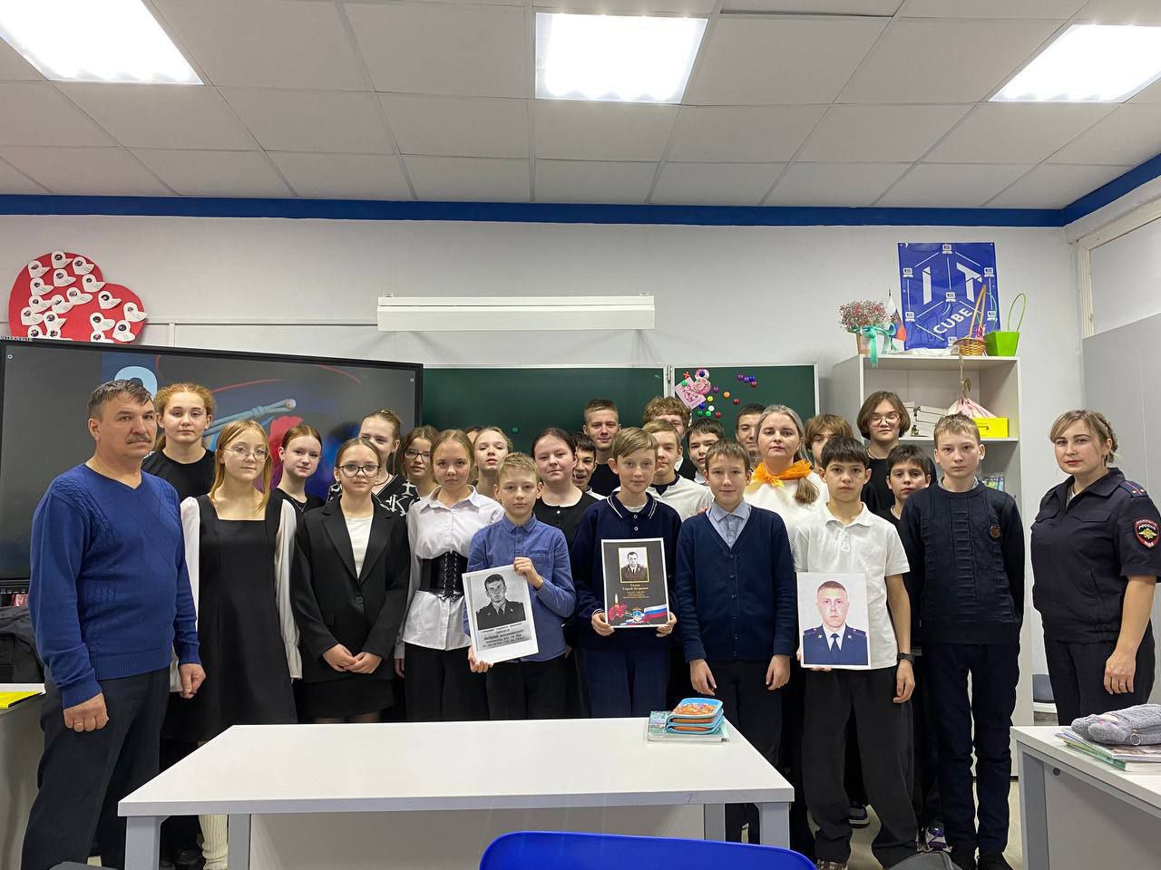 В Костромской области полицейские почтили память коллег, погибших при исполнении служебного долга В Костромской области полицейские почтили память коллег, погибших при исполнении служебного долга