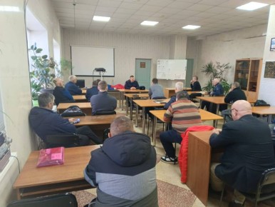 Сотрудники Госавтоинспекции Костромы встретились с трудовым коллективом автотранспортного предприятия