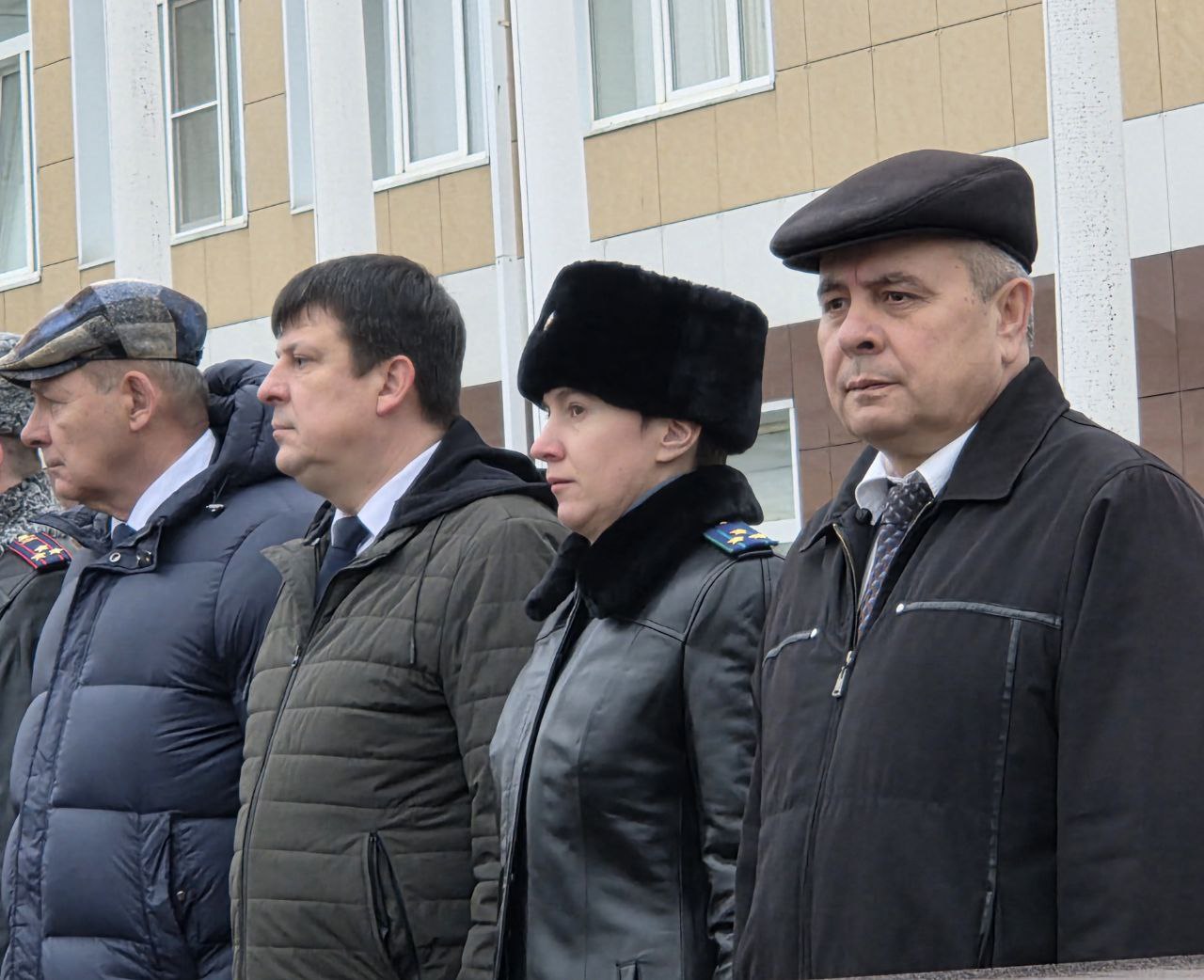 Алексей Смирнов: В честь праздника на территории академии состоялось открытие бюста генерал-полковника Владимира Мясникова Алексей Смирнов: В честь праздника на территории академии состоялось открытие бюста генерал-полковника Владимира Мясникова