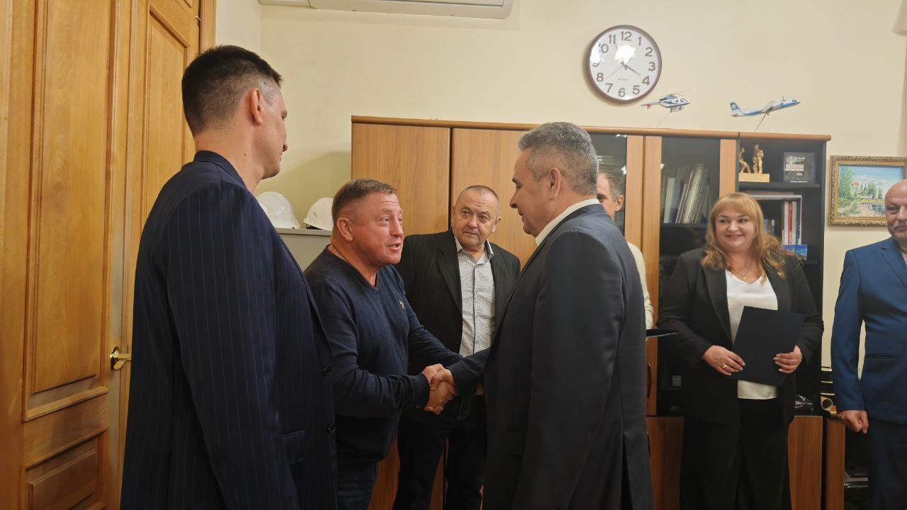 Алексей Смирнов: Сегодня встретился с костромским спортсменом Кириллом Шинкарем Алексей Смирнов: Сегодня встретился с костромским спортсменом Кириллом Шинкарем