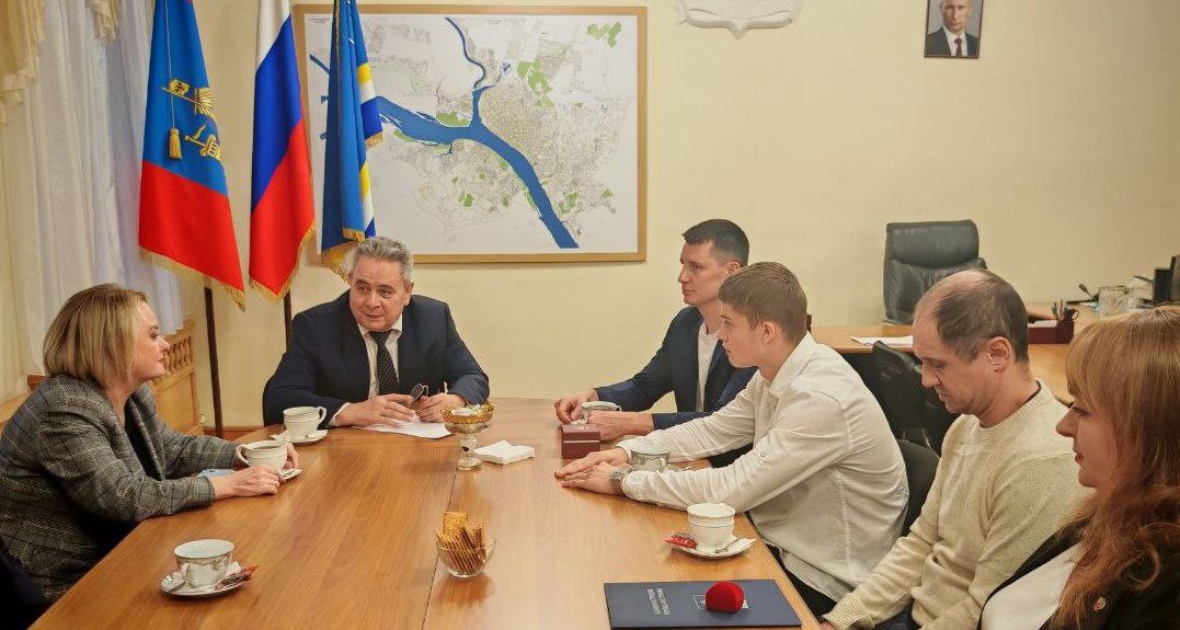 Алексей Смирнов: Сегодня встретился с костромским спортсменом Кириллом Шинкарем Алексей Смирнов: Сегодня встретился с костромским спортсменом Кириллом Шинкарем