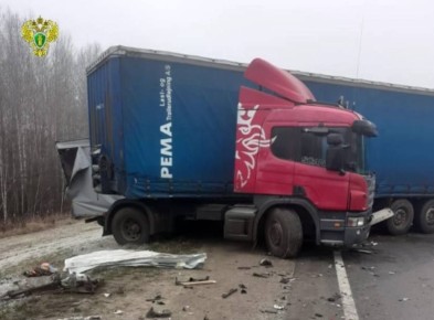 В Костромской области при столкновении семи машин погибли два человека