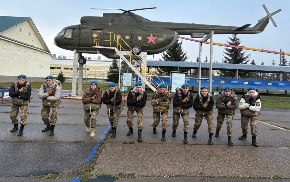 331-й костромской полк ВДВ поможет воспитанникам галичского клуба «Стяг» покорить небо