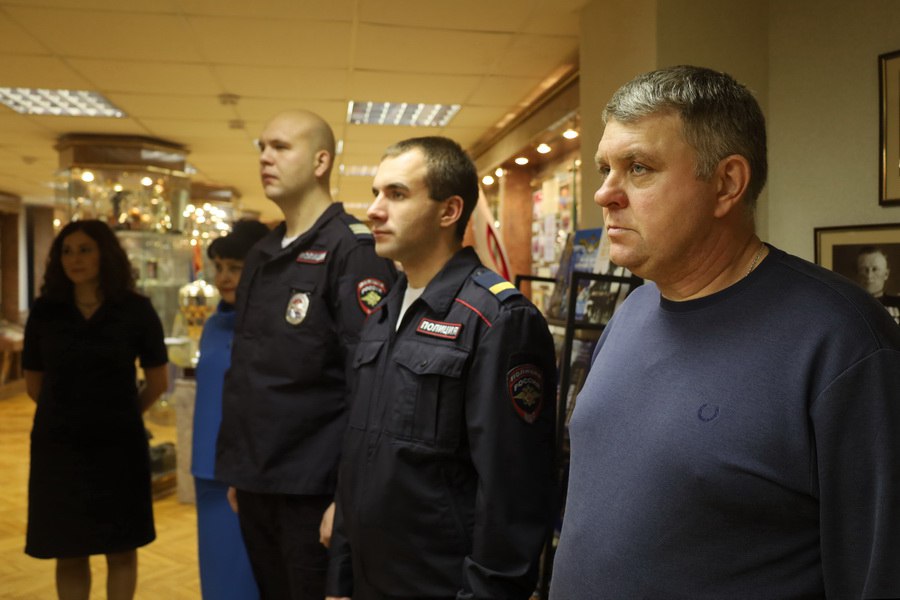 Состоялась церемония награждения победителей третьего сезона имиджевого проекта УМВД России по Костромской области «Доверие. Мужество. Честь» Состоялась церемония награждения победителей третьего сезона имиджевого проекта УМВД России по Костромской области «Доверие. Мужество. Честь»