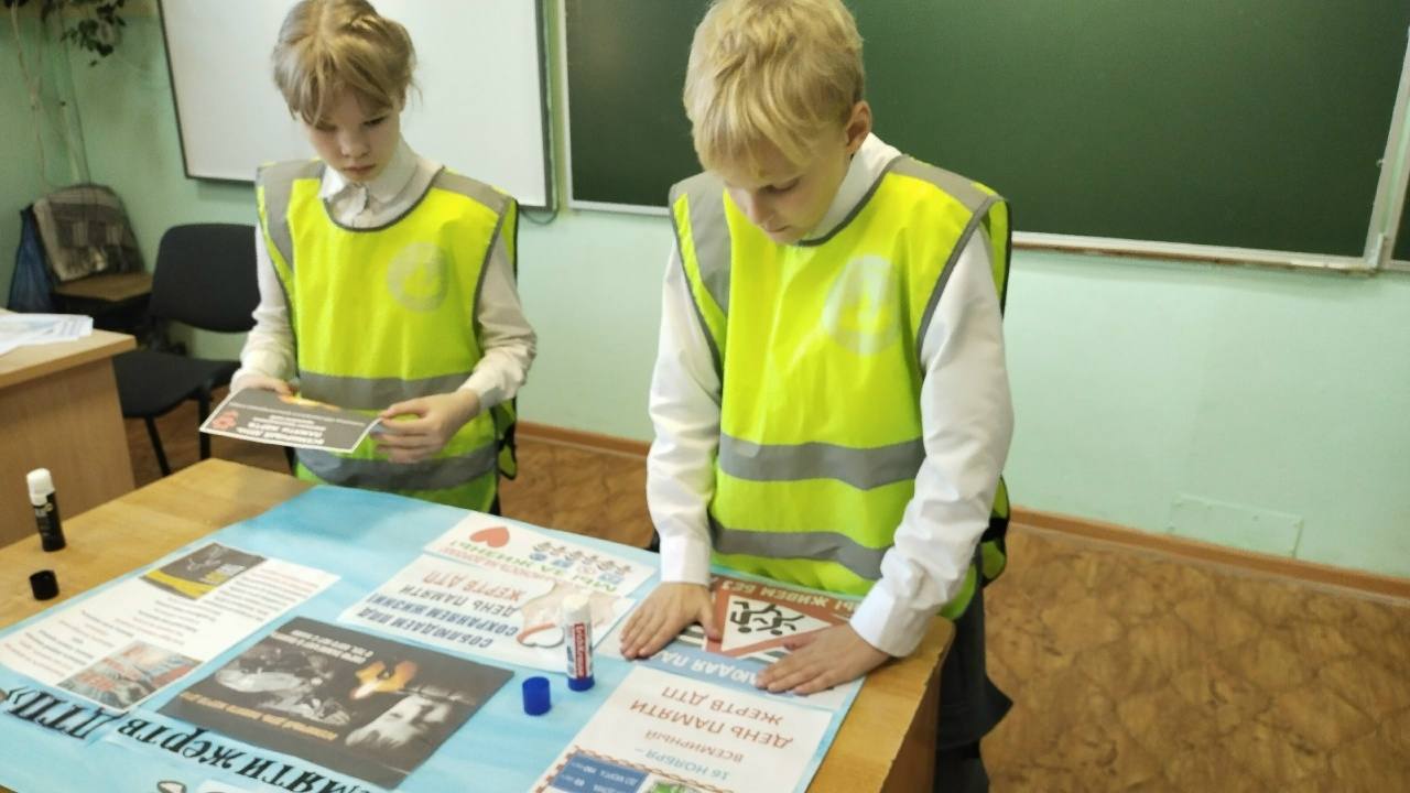 Утро пятницы начинаем со старта региональной акции «Пятница безопасности» Утро пятницы начинаем со старта региональной акции «Пятница безопасности»