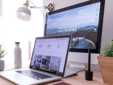 Чем нельзя очищать экран: советы по безопасной заботе о ваших устройствах