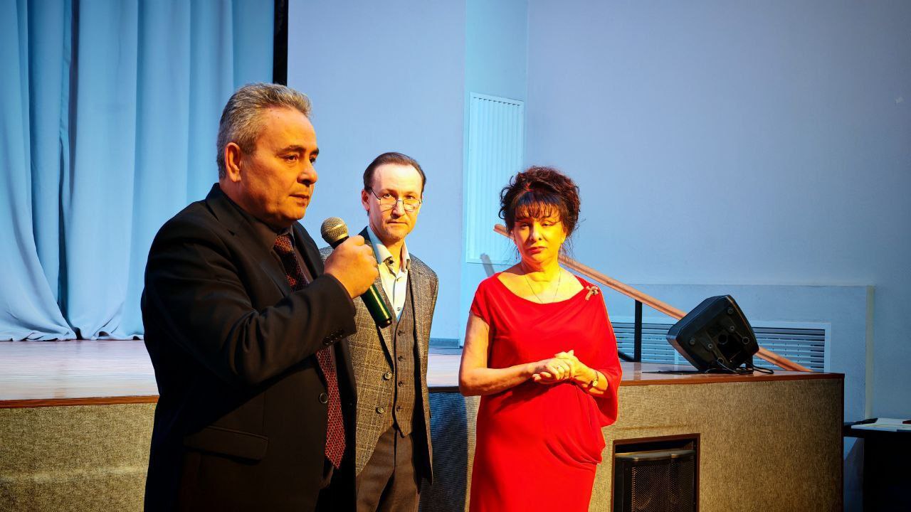 Алексей Смирнов: Поздравил с наступающим Днём матери костромичек, чьи сыновья выполняют свой воинский долг в зоне специальной военной операции Алексей Смирнов: Поздравил с наступающим Днём матери костромичек, чьи сыновья выполняют свой воинский долг в зоне специальной военной операции