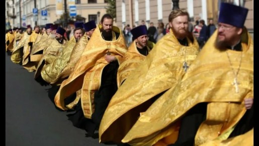 Профессия священника в России: от духовного пути до социальных гарантий