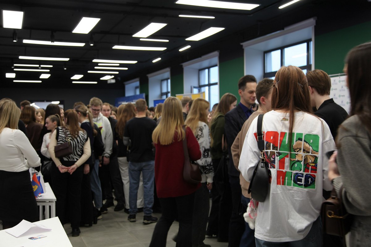 Представитель следственного управления Следственного комитета Российской Федерации по Костромской области принял участие в профориентационном мероприятии Представитель следственного управления Следственного комитета Российской Федерации по Костромской области принял участие в профориентационном мероприятии