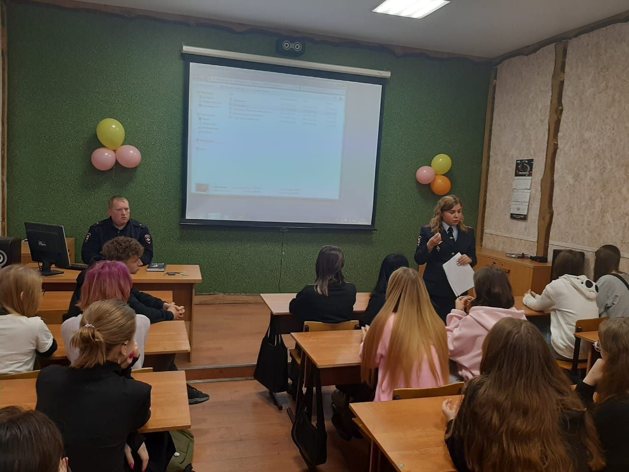 В Костромской области сотрудники полиции ориентируют молодежь на здоровый образ жизни и перспективное будущее В Костромской области сотрудники полиции ориентируют молодежь на здоровый образ жизни и перспективное будущее