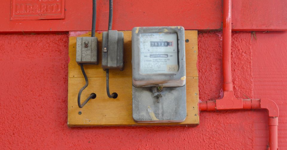 Минстрой Российской Федерации уточняет перерасчет за услуги ЖКХ и право застройщиков на участие в собраниях